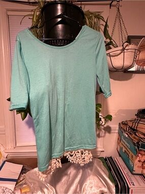 Women's Short-Sleeve Scoop Neck Tee — Aqua